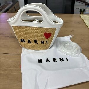 Marni White and Tan Woven Heart Tote